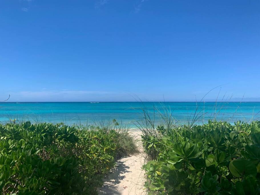 Beach'Nbarefoot Nassau Exterior photo